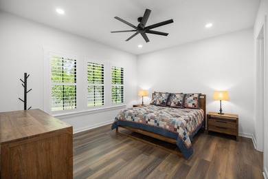 Welcome to Southern Charm! This 5 bedroom, 4 bath home has all - photo 37