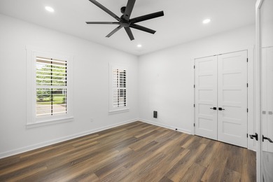 Welcome to Southern Charm! This 5 bedroom, 4 bath home has all - photo 45