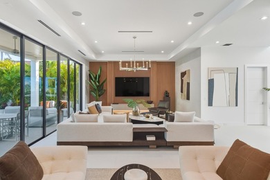 Located just two blocks from Boca's coveted South Beach, this - photo 8
