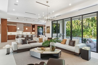 Located just two blocks from Boca's coveted South Beach, this - photo 9