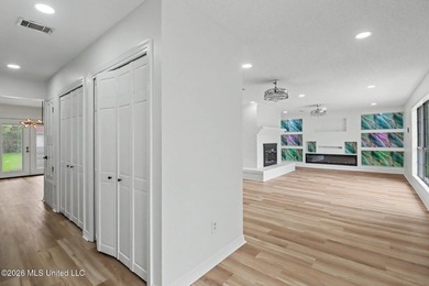 Recently renovated and move-in ready, this spacious 4-bedroom, 2 - photo 3