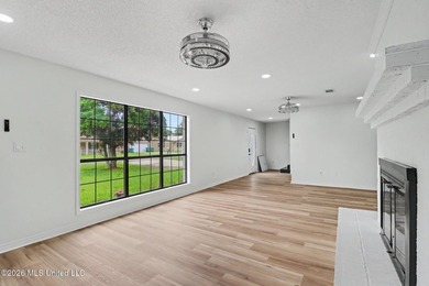 Recently renovated and move-in ready, this spacious 4-bedroom, 2 - photo 5