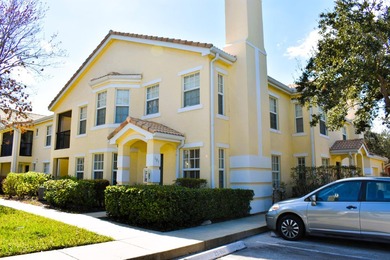 Great 3 Bedroom Corner Unit with 2 Car Garage at The Belmont! - photo 1