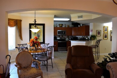 Great 3 Bedroom Corner Unit with 2 Car Garage at The Belmont! - photo 3