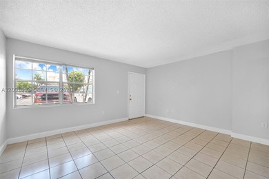 Welcome to this move-in-ready 2-bedroom, 2.5-bath 2-story - photo 7