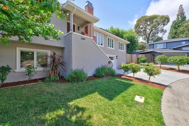 On a quiet cul-de-sac in the highly desirable Farm Hill Estates - photo 7