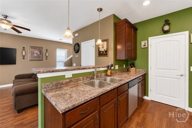 Thoughtfully designed 3 bedroom, 2.5 bath home with a flexible - photo 10