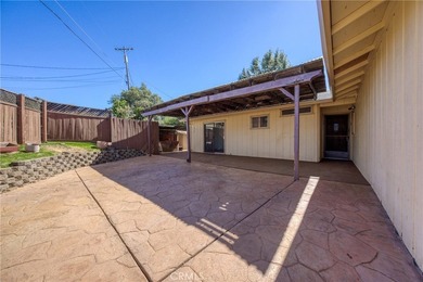 Hello NEW Roof ! Cute house, large lot, lots of parking, garage - photo 3