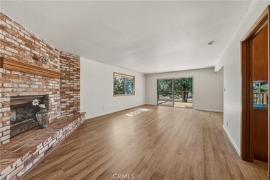 Hello NEW Roof ! Cute house, large lot, lots of parking, garage - photo 7