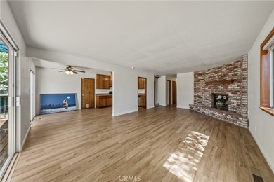 Hello NEW Roof ! Cute house, large lot, lots of parking, garage - photo 9