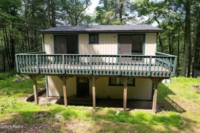 Lake Home For Sale in Bushkill, Pennsylvania