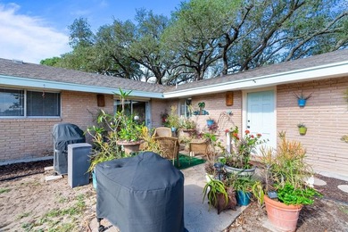 Location, space, and lifestyle - this Rockport gem delivers all - photo 39