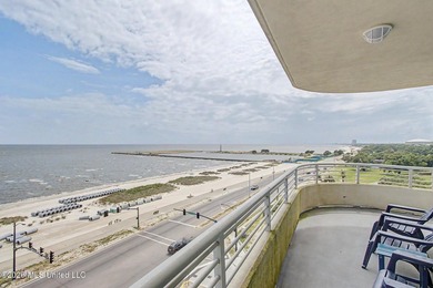 Ocean Club Condo's in Biloxi are known for a luxurious feel - photo 3