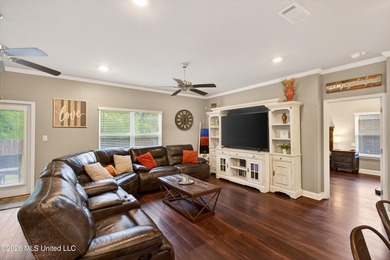 4 Bedrooms - 2.5 Bathrooms - Upstairs Living Room - Granite - photo 8