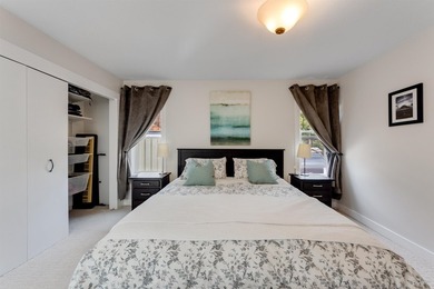 Welcome to this immaculate Valleycliffe home backing onto - photo 18