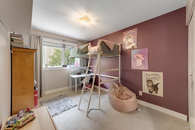 Welcome to this immaculate Valleycliffe home backing onto - photo 19