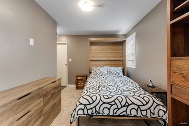 Welcome to this immaculate Valleycliffe home backing onto - photo 22