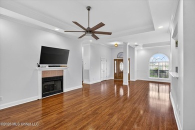 Welcome home to this beautifully maintained 4-bedroom, 2-bath - photo 4
