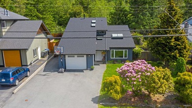 Welcome to this immaculate Valleycliffe home backing onto - photo 32