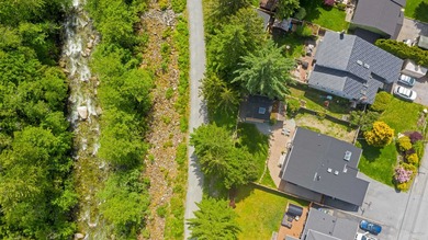 Welcome to this immaculate Valleycliffe home backing onto - photo 35
