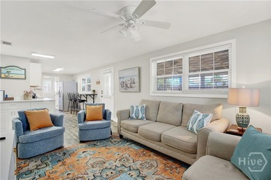 Adorable and move-in ready, this charming 4 BR, 2 BA single - photo 7