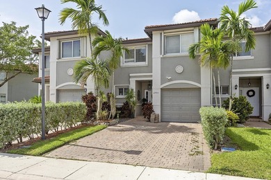 Beautiful 3-bedroom, 2.5-bath townhouse in the highly - photo 2