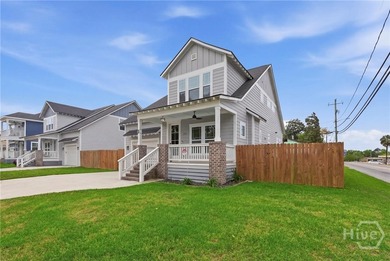 Being sold fully furnished. Step into modern comfort and - photo 3
