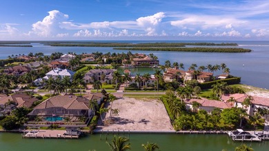 Beautiful waterfront lot located in the heart of the Marco - photo 5