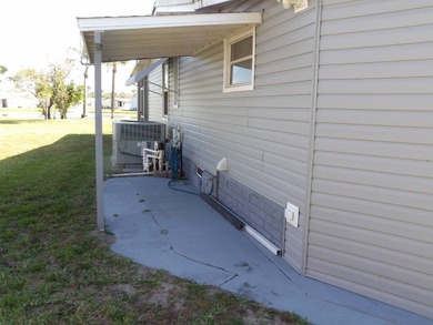 2 BR 2 BA 1248 SQ FT home on a perimeter lot with view of the - photo 6