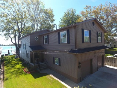 St Clair River Home Sale Pending in Algonac Michigan