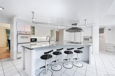 Located in the highly desirable Village of Lake Success, this - photo 15