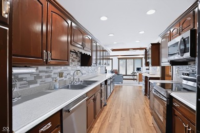 Beautiful Overlook! Magnificent multi story home on Dye's Walk - photo 29