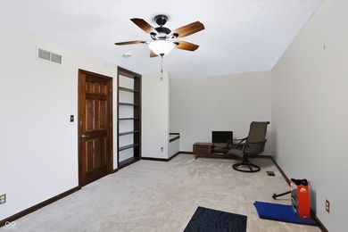 Beautiful Overlook! Magnificent multi story home on Dye's Walk - photo 31