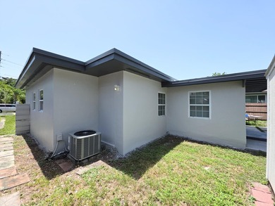 Welcome to this charming 3/2 detached residence in the Progresso - photo 6