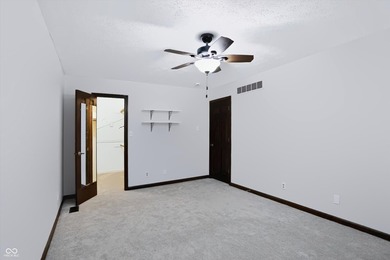 Beautiful Overlook! Magnificent multi story home on Dye's Walk - photo 38