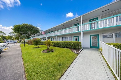 Beautifully remodeled 1-bedroom, 1-bath condo ideally situated - photo 1