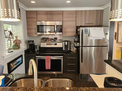 Been thinking about a tiny home? This is THE home for you. House - photo 2