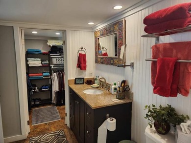 Been thinking about a tiny home? This is THE home for you. House - photo 6