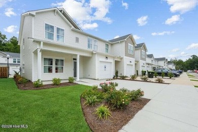 (private lake, pond, coastal) Townhome/Townhouse For Sale in Leland North Carolina