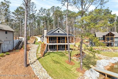 Positioned within White Oak Landing, this 5 bedroom, 3 bath lake - photo 3