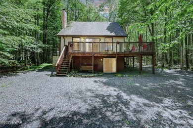 Roaming Woods Lake Home For Sale in Lake Ariel Pennsylvania