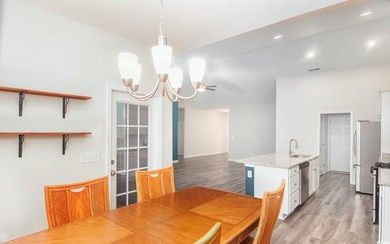 Welcome to The Harbor Club on Winyah Bay. This charming 3 - photo 11