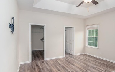Welcome to The Harbor Club on Winyah Bay. This charming 3 - photo 12