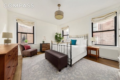 Modern pre-war classic on Park Avenue. This fully renovated - photo 3