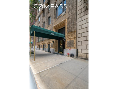 Modern pre-war classic on Park Avenue. This fully renovated - photo 8