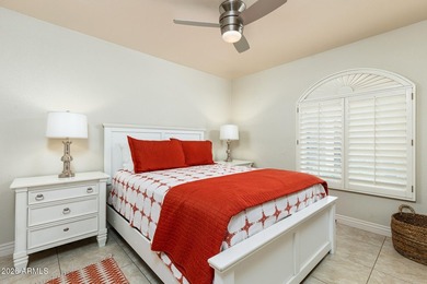 Lakefront living at Scottsdale Bay Club, a gated luxury - photo 17
