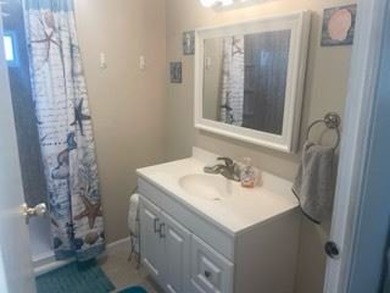 Welcome to Hillcrest FL, a 40+ age-qualified, active, and - photo 3