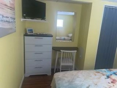 Welcome to Hillcrest FL, a 40+ age-qualified, active, and - photo 7