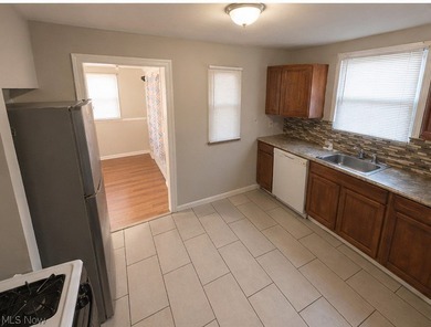 This charming, well-maintained single-family home in Euclid - photo 13