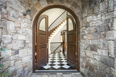SELLER MOTIVATED - PRICE IMPROVEMENT! Private French Country - photo 7